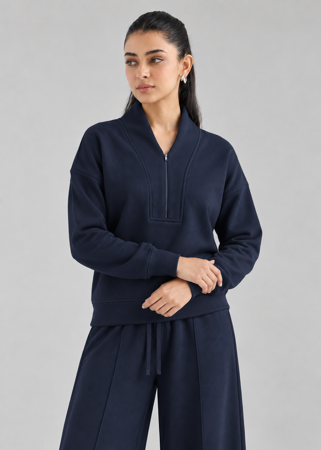 Retreat Fleece Bottom in Classic Navy - waistband detail view