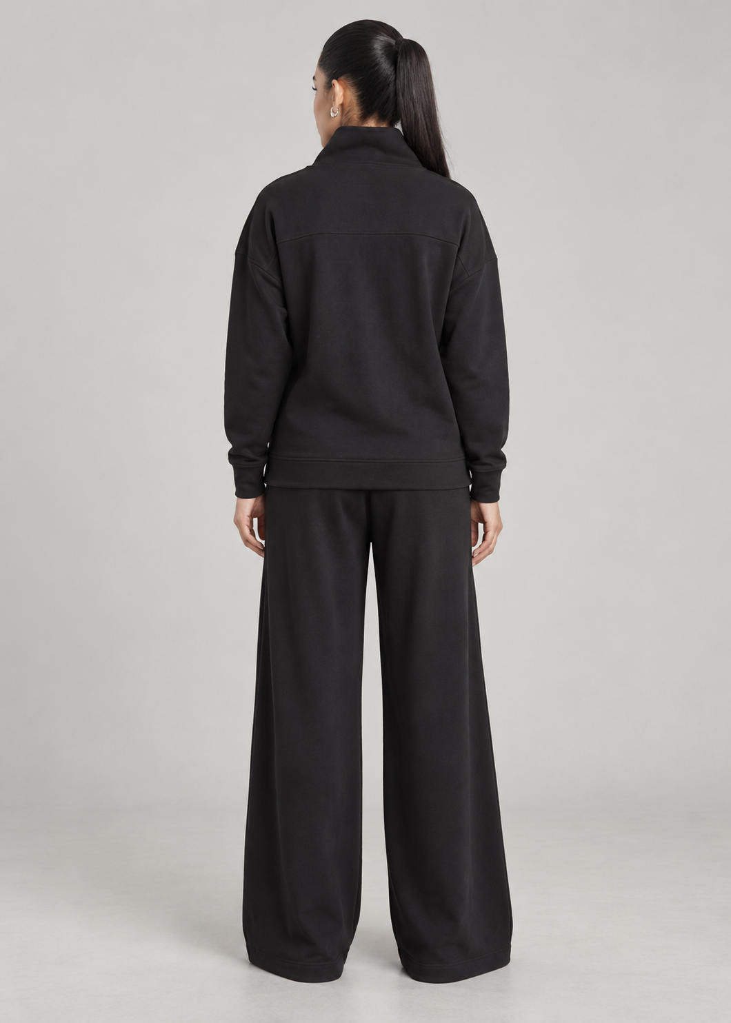 Retreat Fleece Bottom in Black - back view